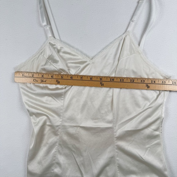 Vanity Fair Vintage Ivory Lace Trim Camisole Women's Size 36/42 - Picture 3 of 4